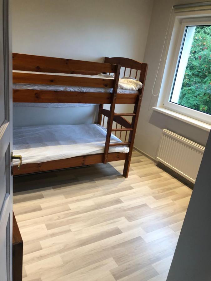 Modern Cozy 2 Bedroom Apartment Near City Center Parnu Bagian luar foto